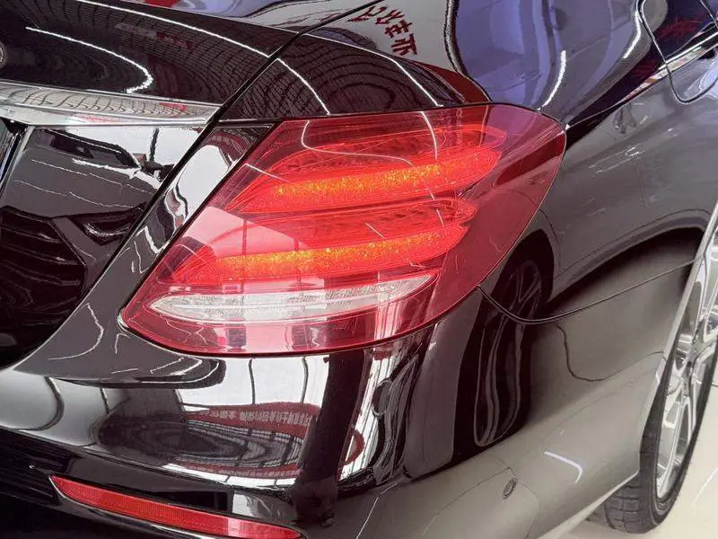 Mercedes-Benz E-Class 2016 E 300 L Fashion Edition — 15