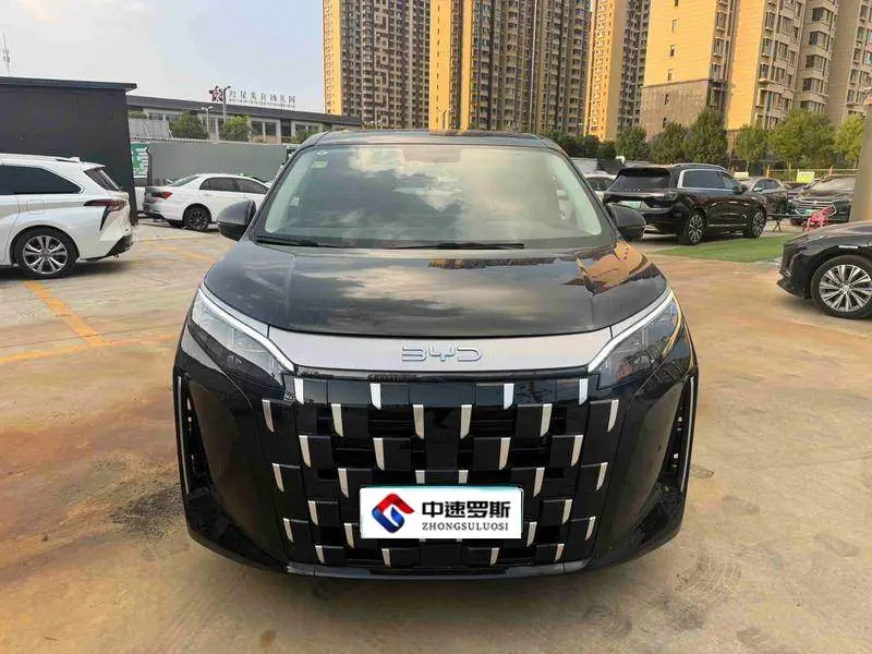 BYD M9 2025 1060 Navigator Pro — 2
