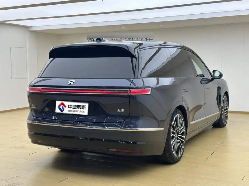 NIO ES8 2026 Six-Seat Executive Signature Edition — 7