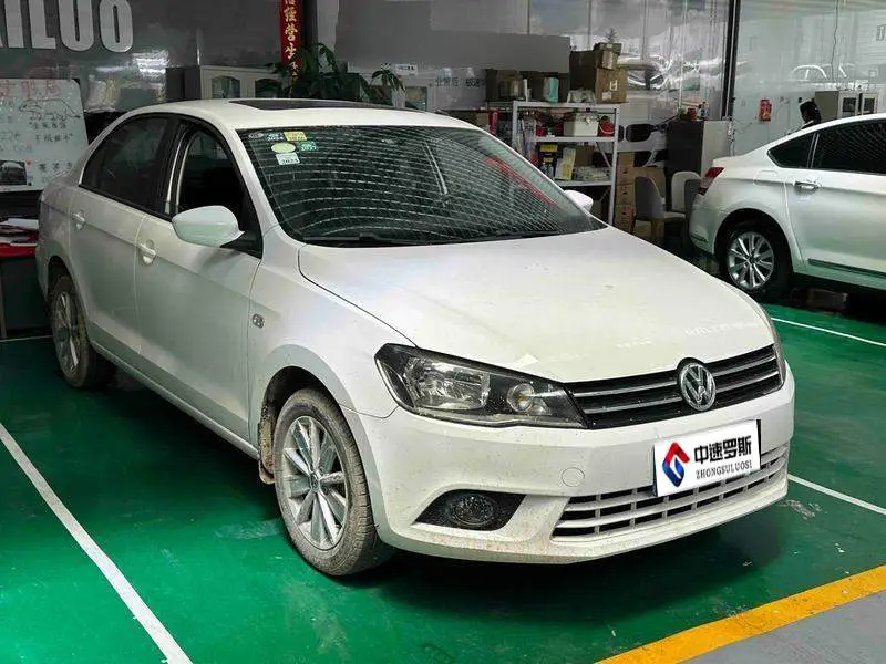 Jetta 2015 1.6L Manual Comfort — 3
