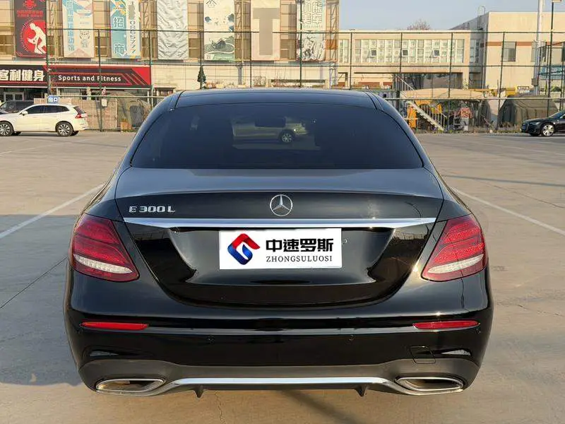 Mercedes-Benz E-Class 2020 E 300 L Fashion Edition — 5