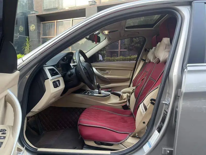 BMW 3 Series 2014 320Li Fashion Edition — 10