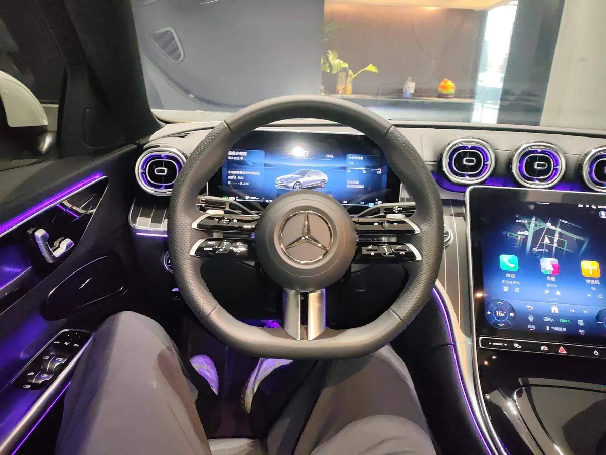 Mercedes-Benz C-Class 2025 C 260 L Sport — 7