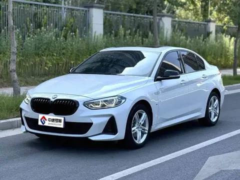 BMW 1 Series 2022 120i M Sport Night Edition