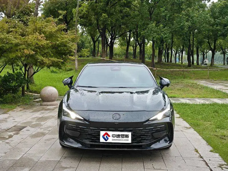 MG7 2023 2.0T Automatic Beauty Hunter Premium Edition — 2
