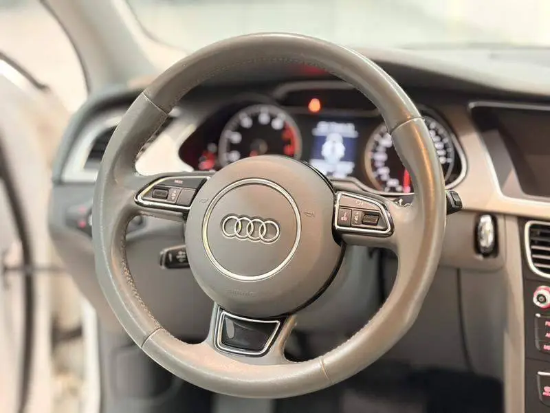 Audi A4L 2013 35 TFSI Automatic Standard Model — 13