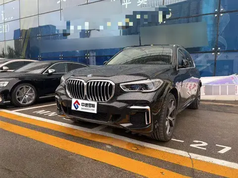 BMW X5 2022 xDrive 30Li Premium M Sport Package
