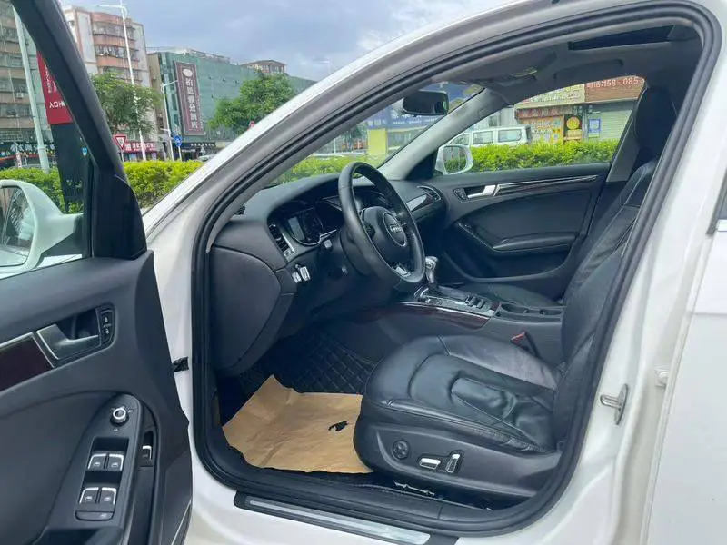 Audi A4L 2015 35 TFSI Automatic Comfort — 14
