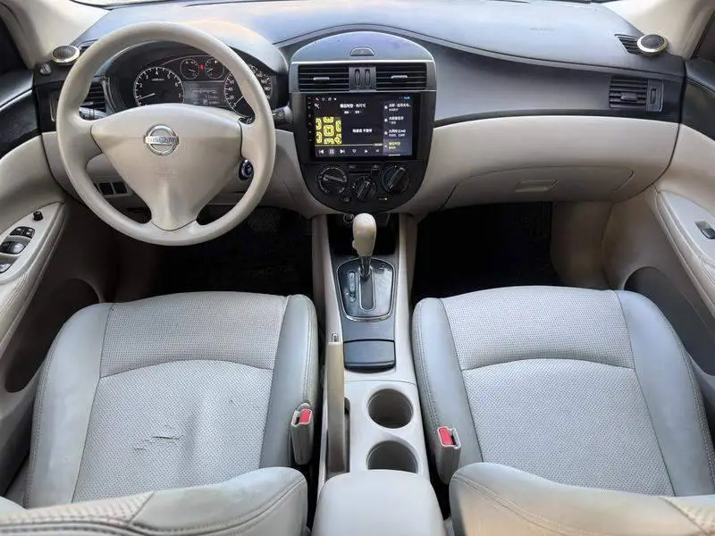 TIIDA 2014 1.6L CVT Cool Edition — 5