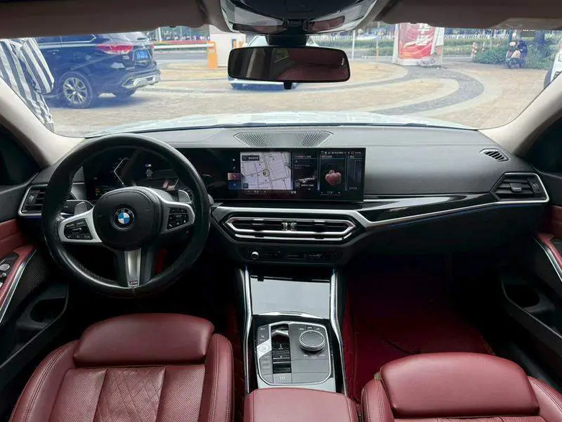 BMW 3 Series 2023 320Li M Sport Package — 7