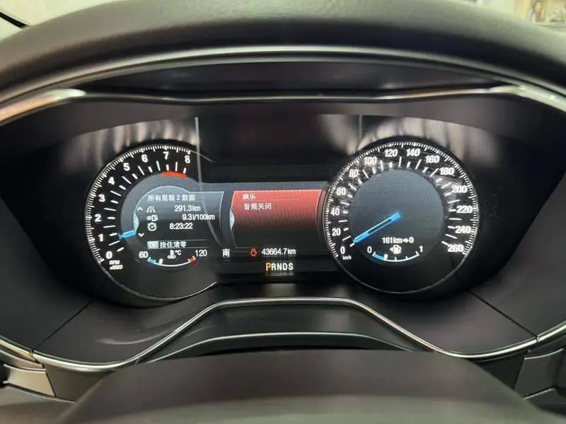 Mondeo 2013 2.0L GTDi240 luxury sports model — 14