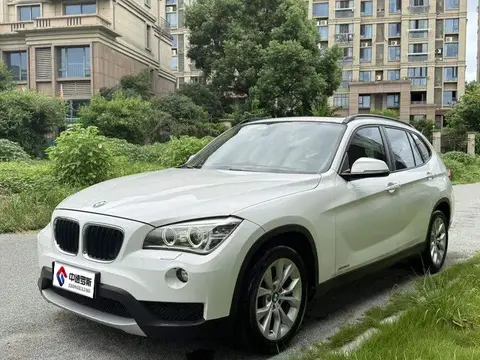BMW X1 2012 sDrive18i Luxury