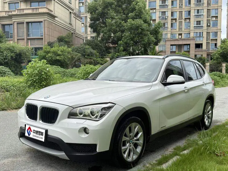 BMW X1 2012 sDrive18i Luxury