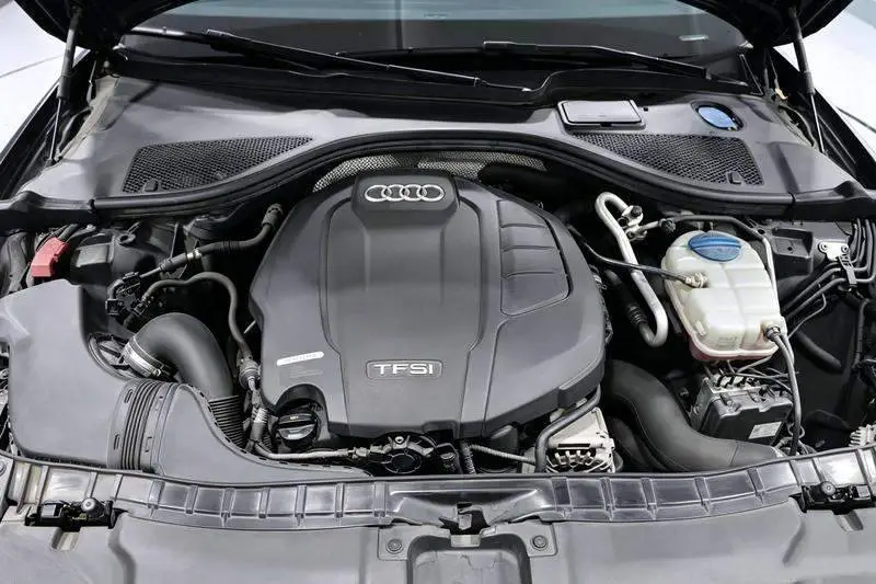 Audi A6L 2018 30th Anniversary Model 35 TFSI Fashion Model — 6