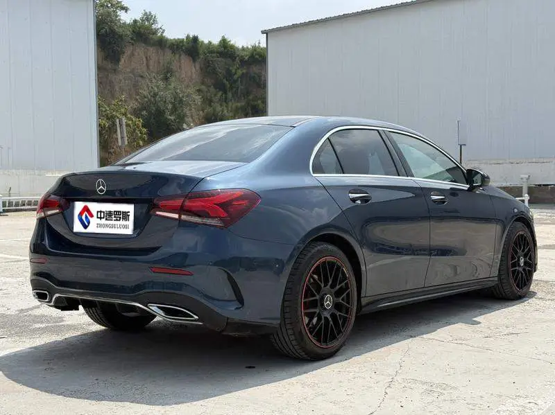 Mercedes-Benz A-Class 2019 A 200 L sports sedan — 6