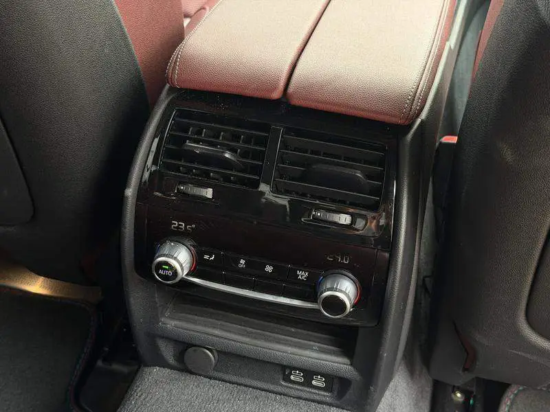 BMW 5 Series 2021 530Li Premium M Sport Package — 8