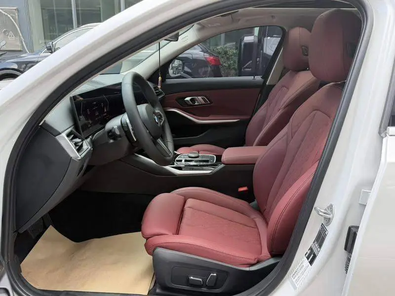 BMW 3 Series 2023 320Li M Sport Package — 11