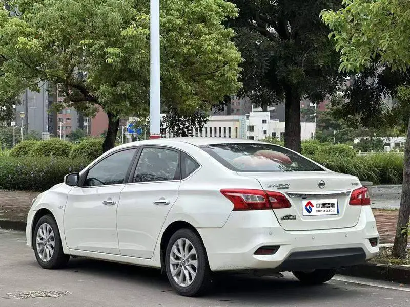 Sylphy 2021 Classic 1.6XL CVT Deluxe Edition — 3