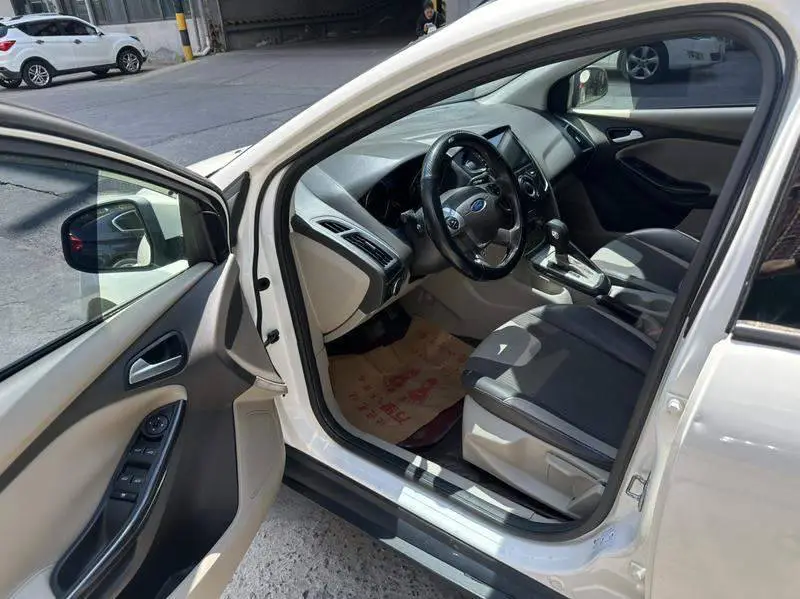 Fox 2012 Sedan 1.6L Automatic Comfort — 9