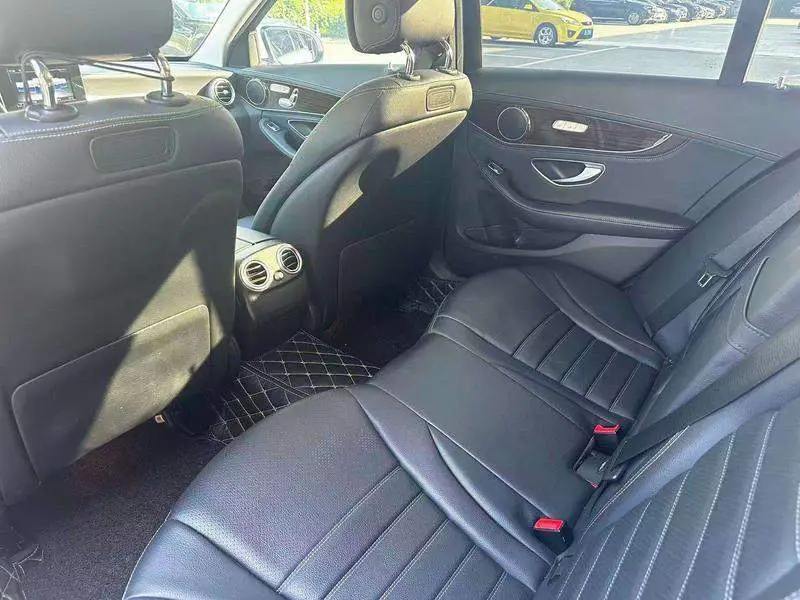 Mercedes-Benz C-Class 2018 C 200 L — 16