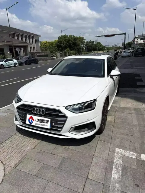 Audi A4L 2022 40 TFSI Stylish and Dynamic