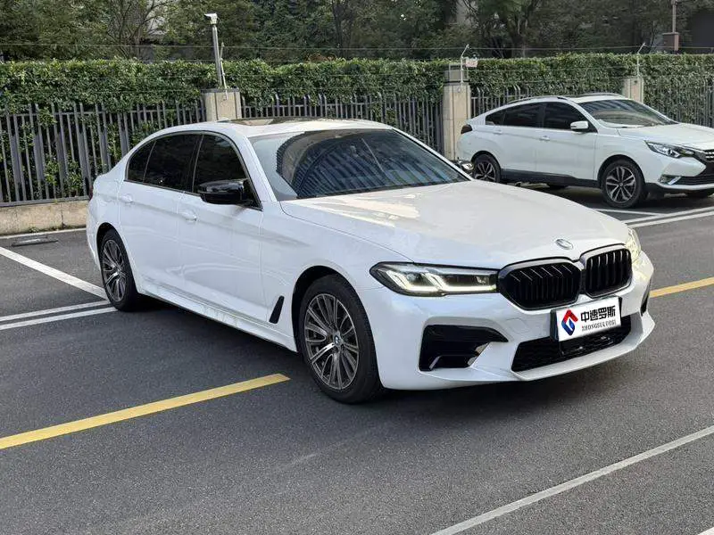BMW 5 Series 2021 525Li Luxury Package — 3