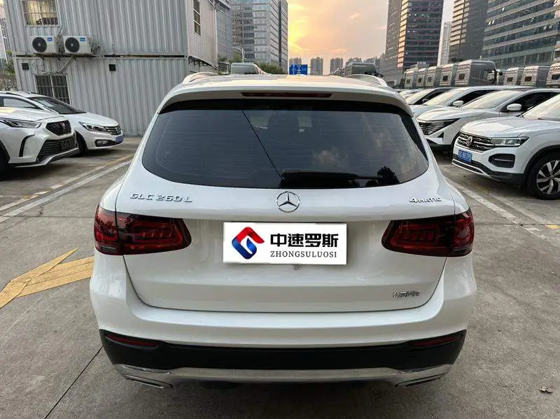 Mercedes-Benz GLC 2021 GLC 260 L 4MATIC Dynamic — 5