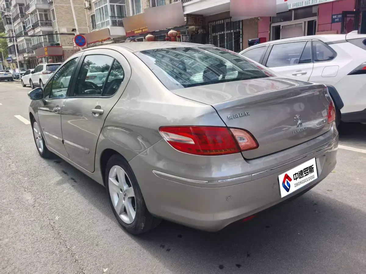Peugeot 408 2013 2.0L Automatic Comfort Edition — 6