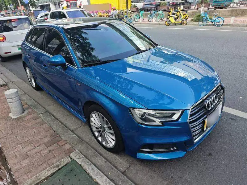 Audi A3 2017 Sportback 35 TFSI Fashion Edition — 3