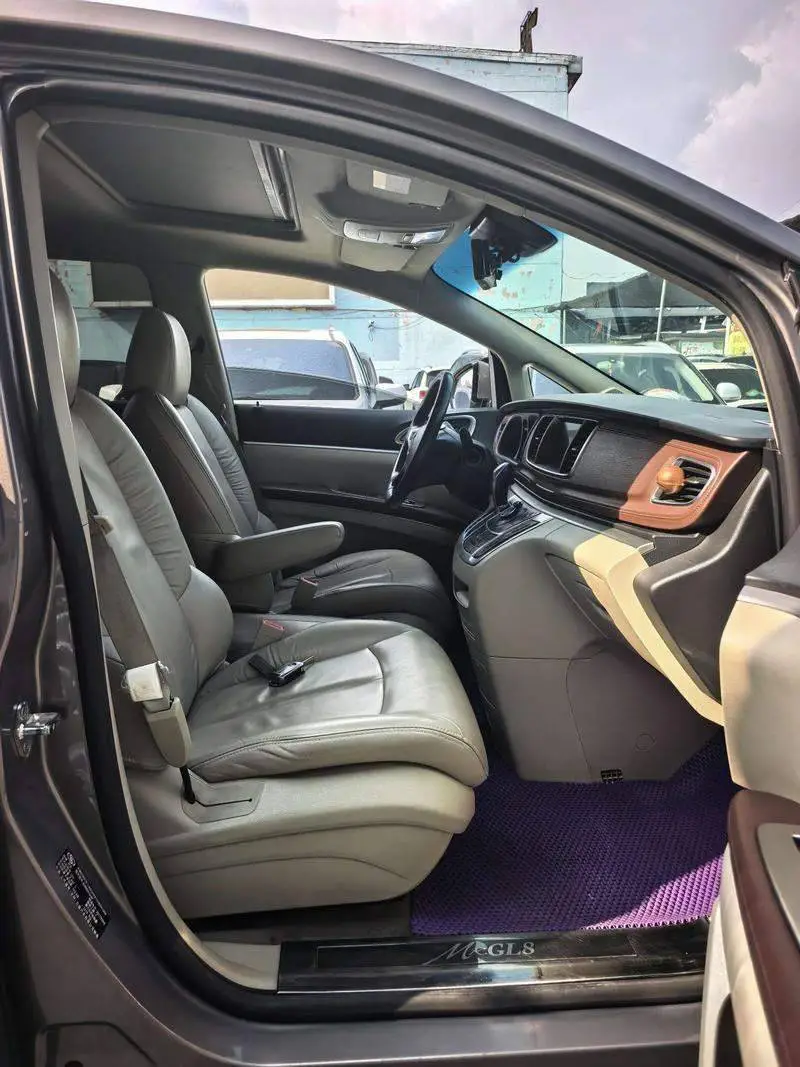 Buick GL8 2017 25S Premium National V — 10
