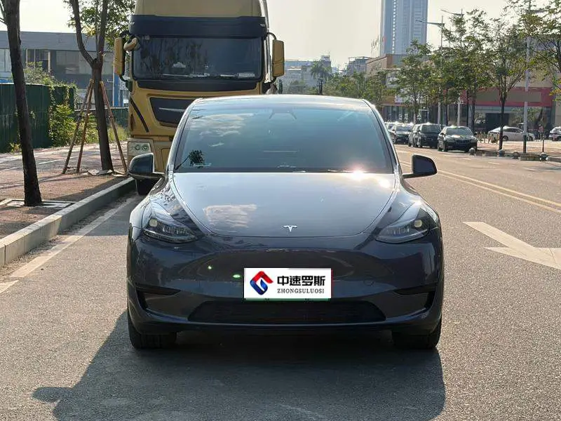 Model Y 2022 facelifted rear-wheel drive version — 2