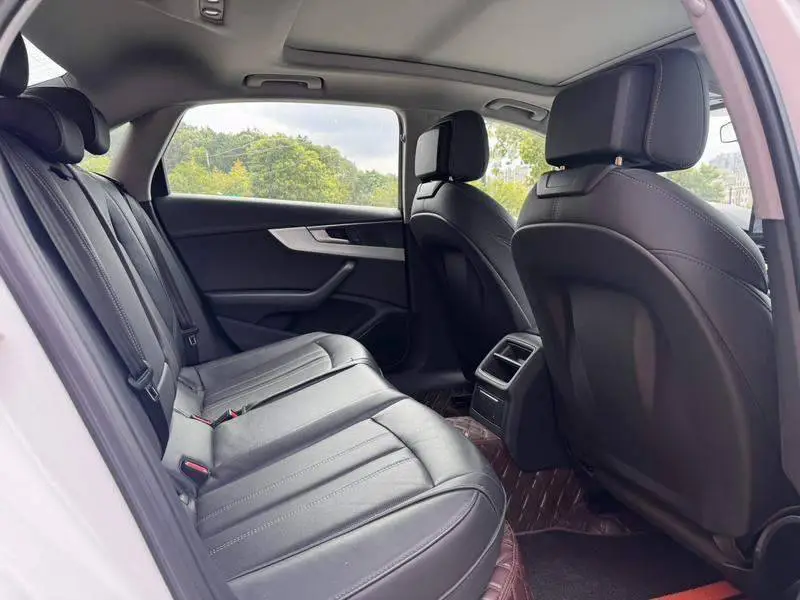 Audi A4L 2023 40 TFSI Stylish and Dynamic — 13