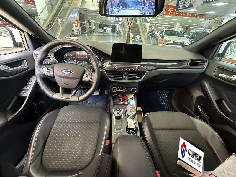 Fox 2019 Hatchback EcoBoost 180 Automatic ST Line — 9