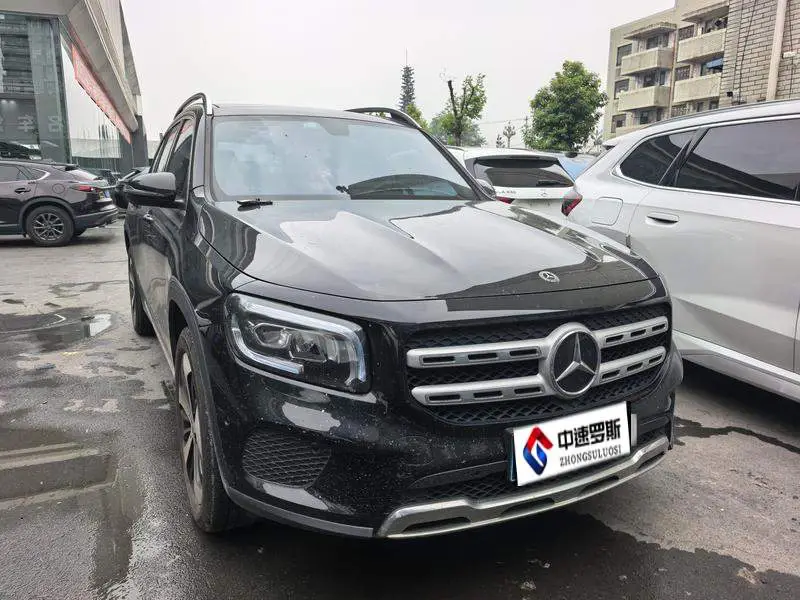 Mercedes-Benz GLB 2022 GLB 200 Fashion Edition — 3