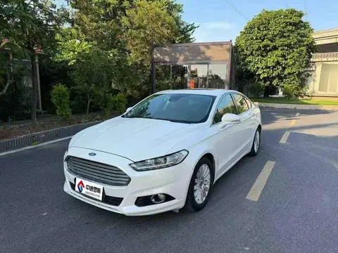 Mondeo 2013 2.0L GTDi200 Luxury Model