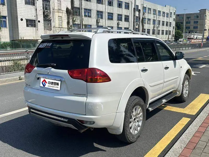 Pajero Sport 2013 3.0L Automatic 4WD Flagship Edition — 6