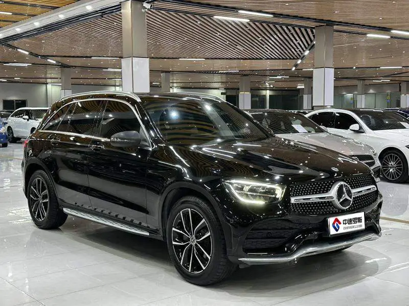 Mercedes-Benz GLC 2021 GLC 300 L 4MATIC Dynamic — 3