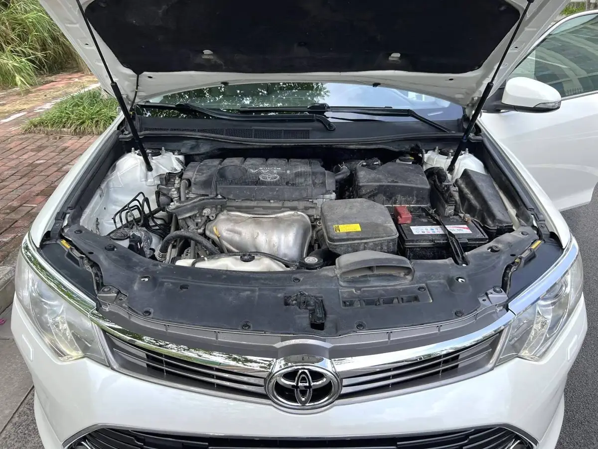 Camry 2015 2.5G Luxury Navigation Edition — 14