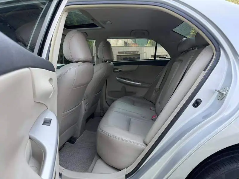 Corolla 2011 1.8L CVT GL-i — 9