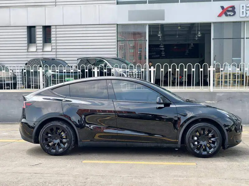 Model Y 2022 facelifted rear-wheel drive version — 7