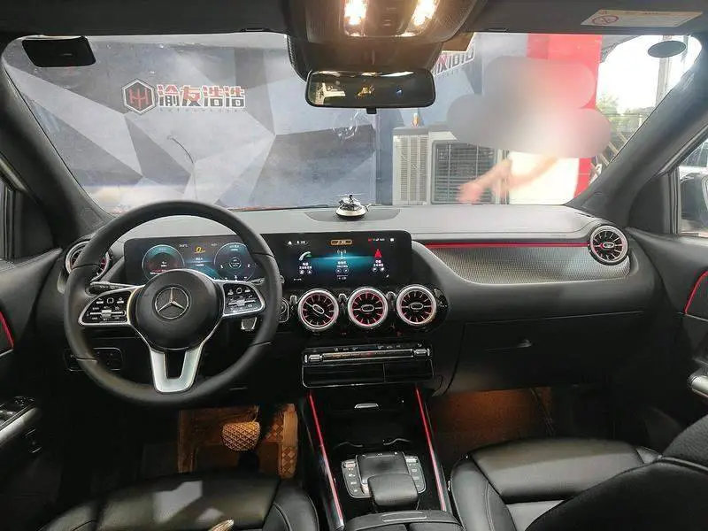 Mercedes-Benz GLA 2020 GLA 200 4MATIC — 5