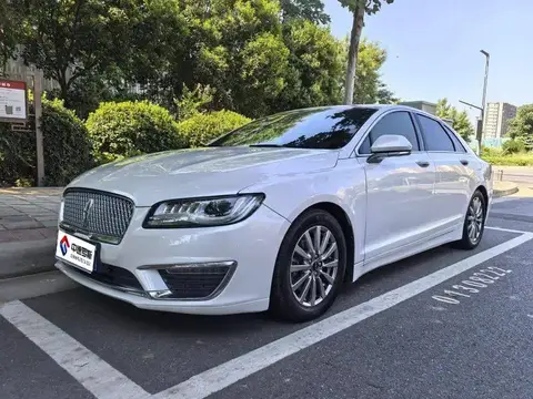 Lincoln MKZ 2017 2.0T Premium Edition