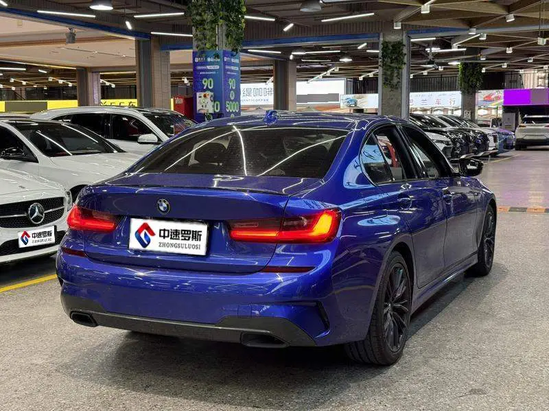 BMW 3 Series 2020 325i M Sport Night Edition — 6