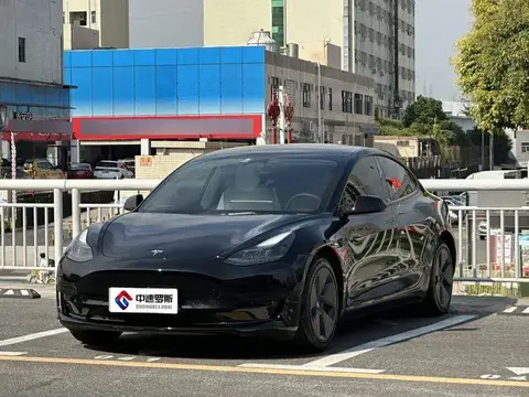 Model 3 2022 rear-wheel drive version
