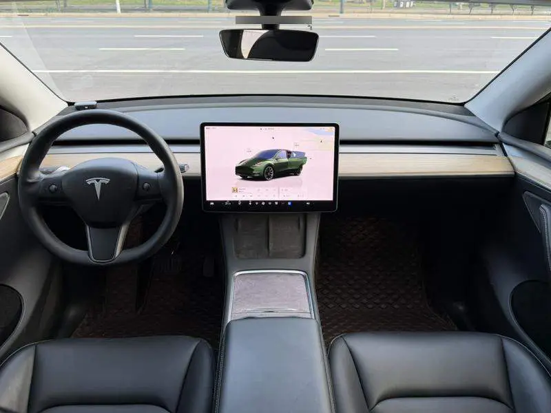 Model Y 2022 facelifted rear-wheel drive version — 9