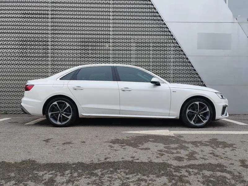 Audi A4L 2022 40 TFSI Stylish and Dynamic — 5