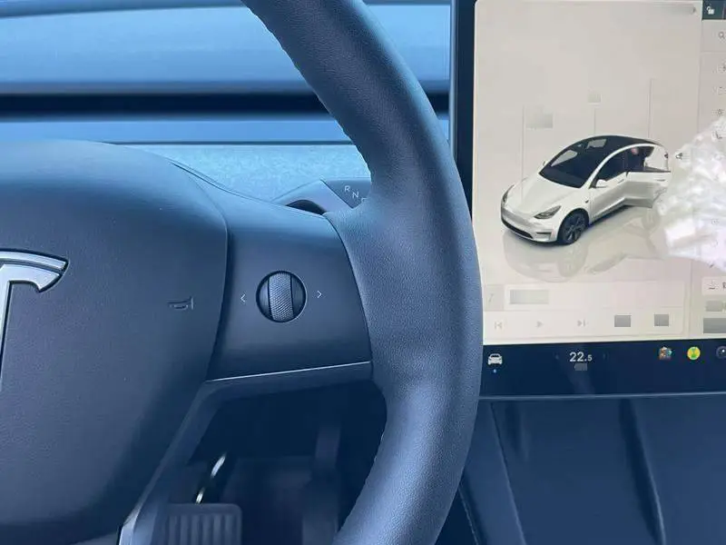 Model Y 2024 rear-wheel drive version — 15