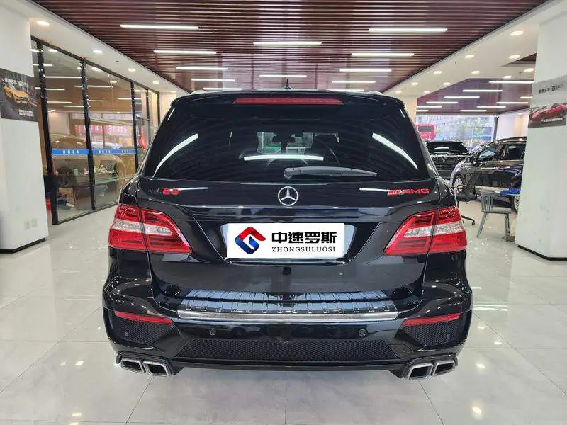 Mercedes-Benz M-Class AMG 2012 AMG ML 63 — 5