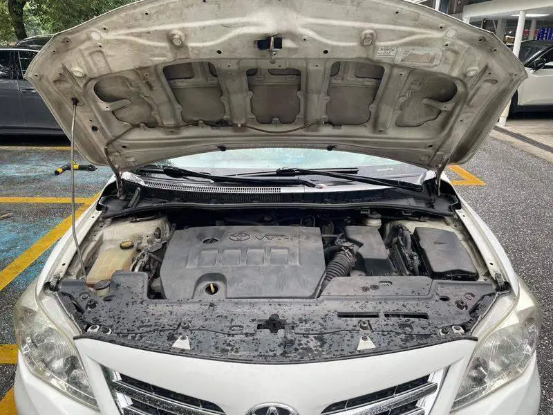 Corolla 2011 1.6L Automatic GL — 6