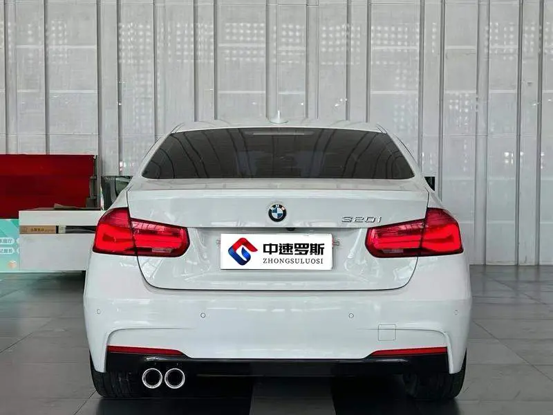 BMW 3 Series 2018 320i M Sport Package — 5
